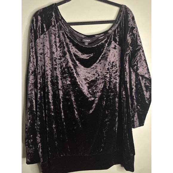 Torrid Women’s 1 Black Velour Feel Sweater Whimsigoth Soft Cozy Comfy Fall Vtg - Picture 3 of 7